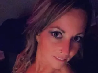 Live sex webcam photo for LilyDawn74 #6314742