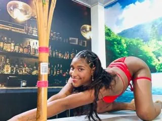 Live sex webcam photo for La_damaaa #6313698