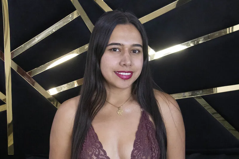 Live sex webcam photo for Violet_Greey #6348845