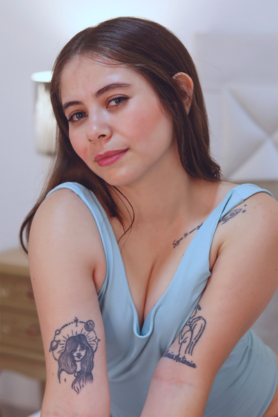 Live sex webcam photo for ElizabethGomez #6356366