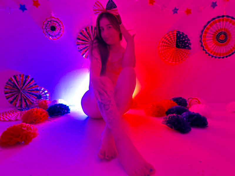 Live sex webcam photo for SussieParker #6343649