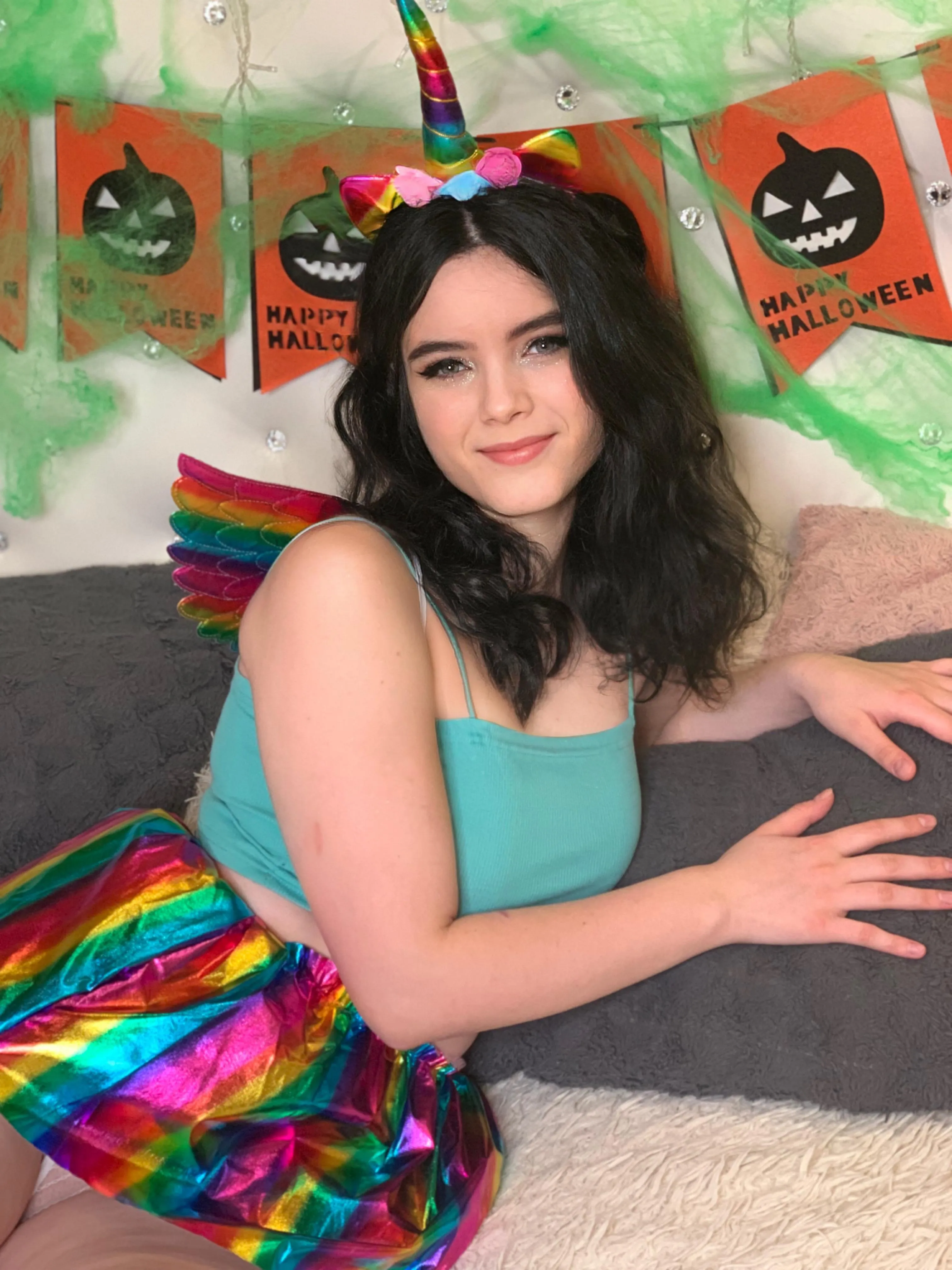 Live sex webcam photo for LitttleShyyy #7210730