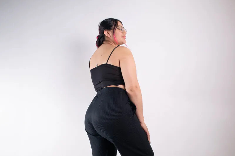 Live sex webcam photo for Monserrat_Miller #6320529