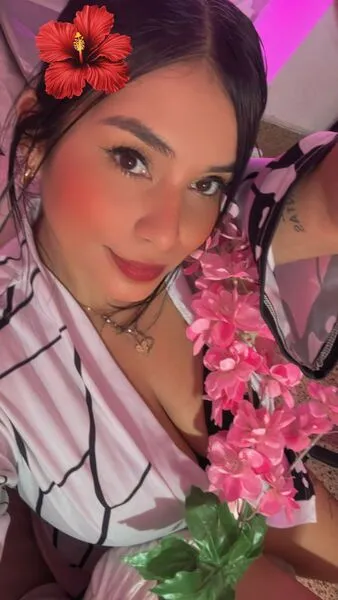 Live sex webcam photo for AliceSmiithh #8551402