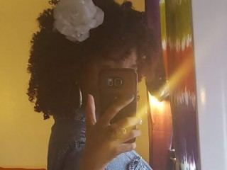 Live sex webcam photo for LovelyLavender22 #6388578