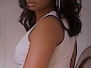 Live sex webcam photo for LovelyLavender22 #6345220