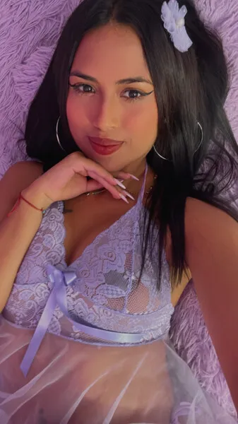 Live sex webcam photo for Nicol_Tylor #7382617