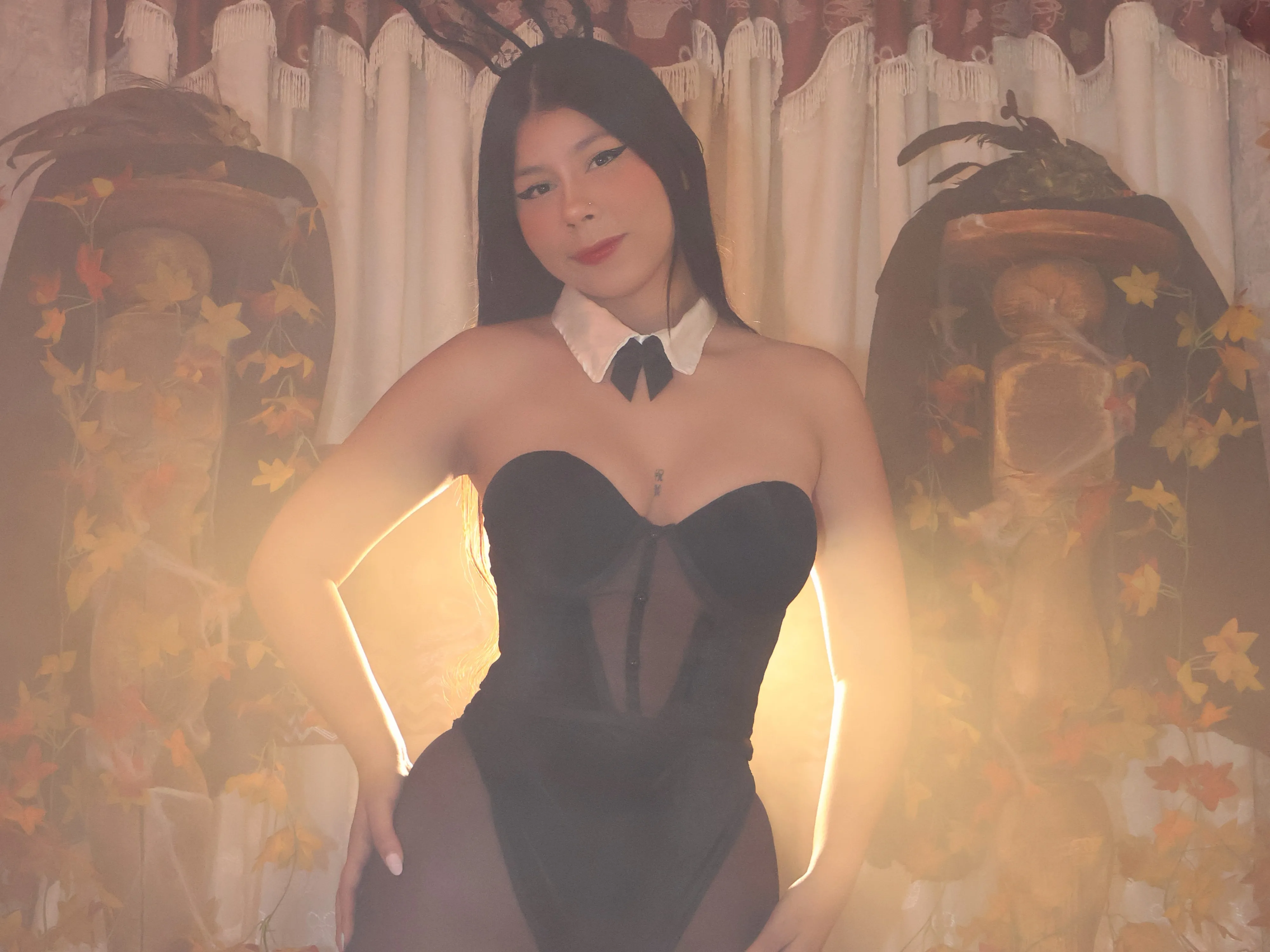 Live sex webcam photo for littleezoee #8732401