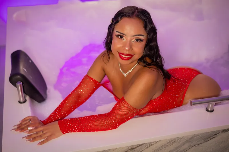 Live sex webcam photo for DafneMiller #7427775