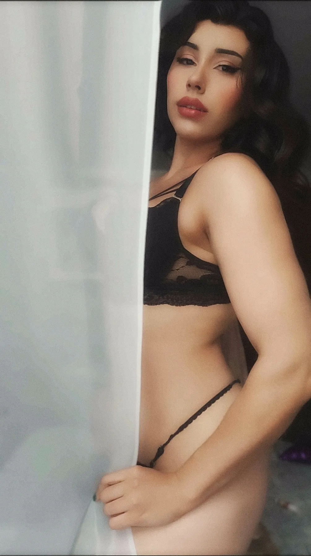 Live sex webcam photo for YennettSphinx #7916213