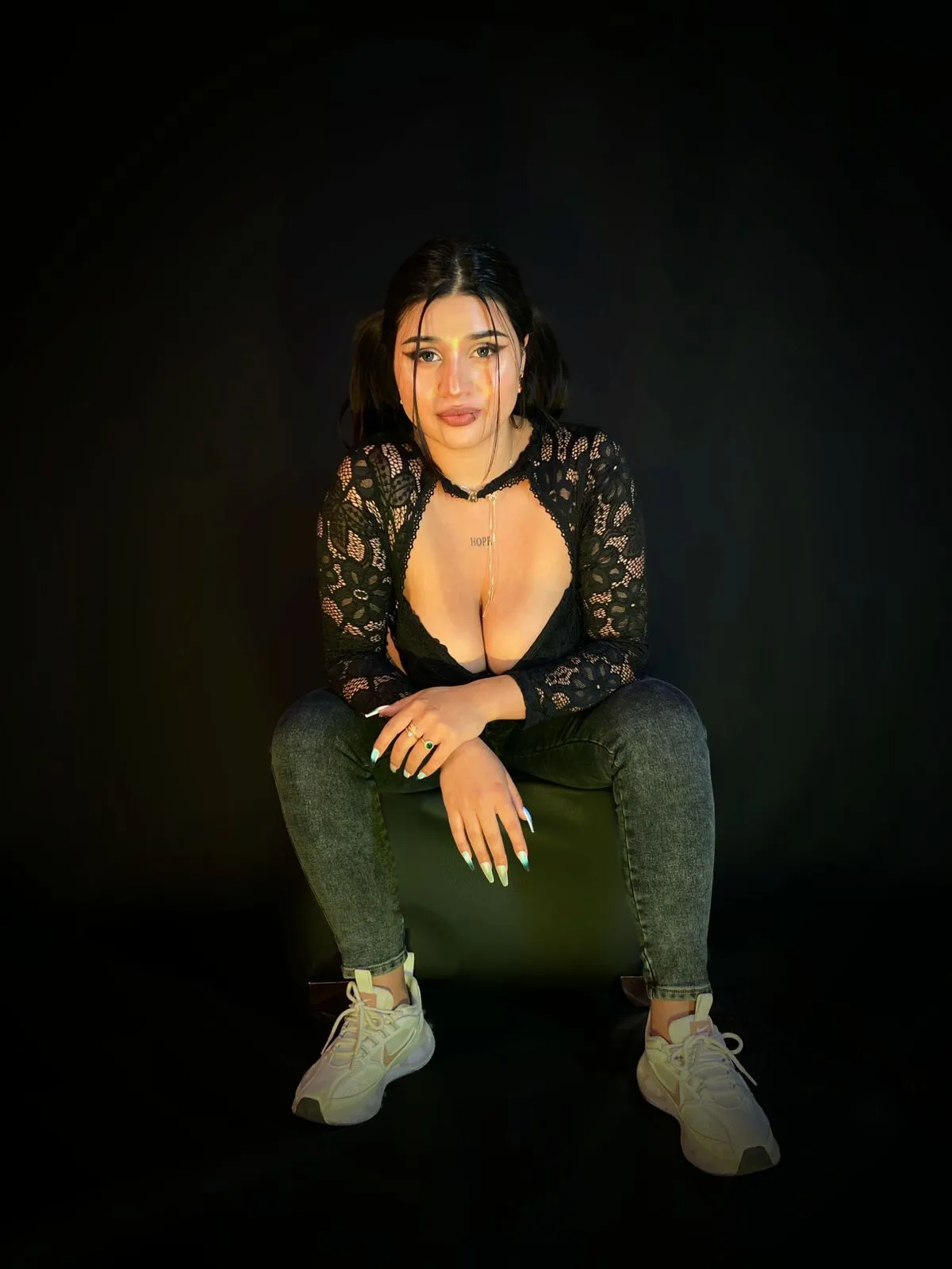 Live sex webcam photo for VenusCris #7864883