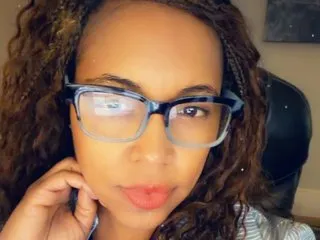 Live sex webcam photo for SweetRedPeach #8486502