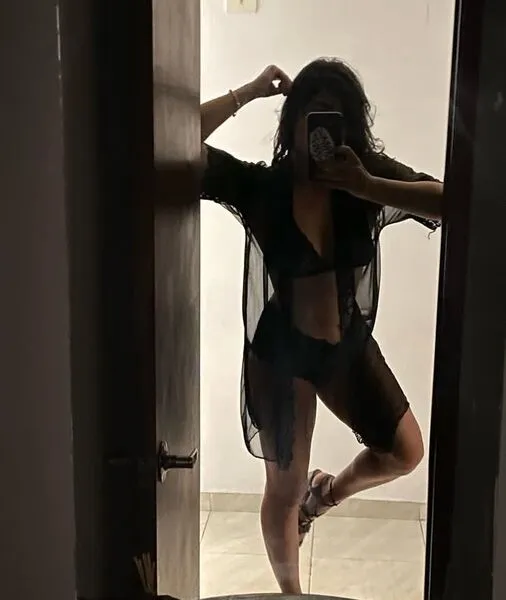 Live sex webcam photo for EmiiliaFerrer #6942232