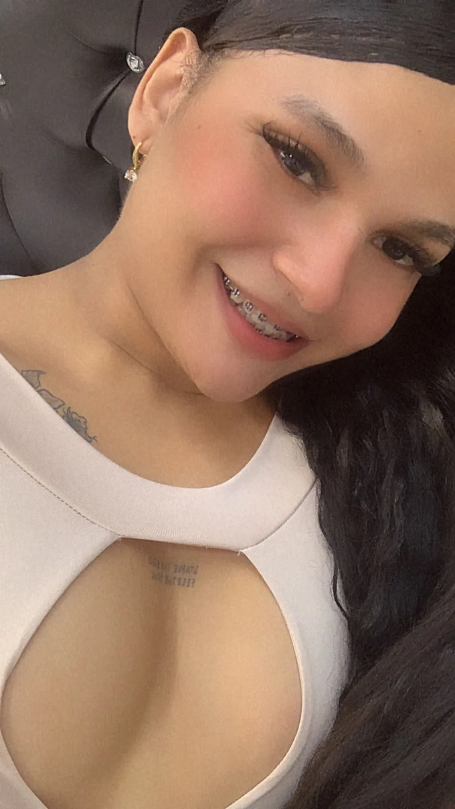 Live sex webcam photo for ThamaraHills #7859534