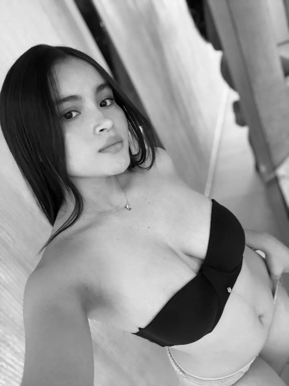 Live sex webcam photo for MiaaPalmer #8497727