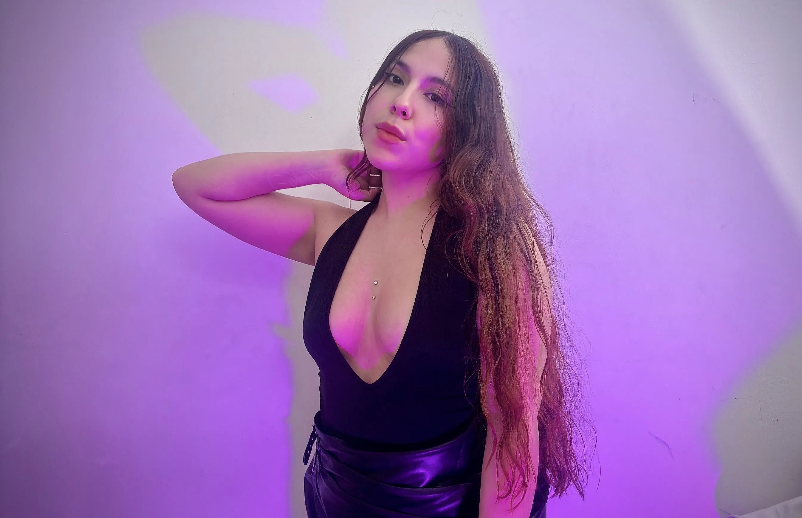 Live sex webcam photo for Amber_Walker #7322068