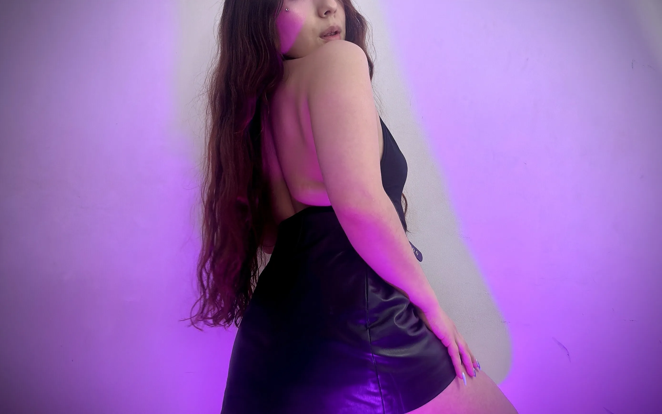 Live sex webcam photo for Amber_Walker #7322066