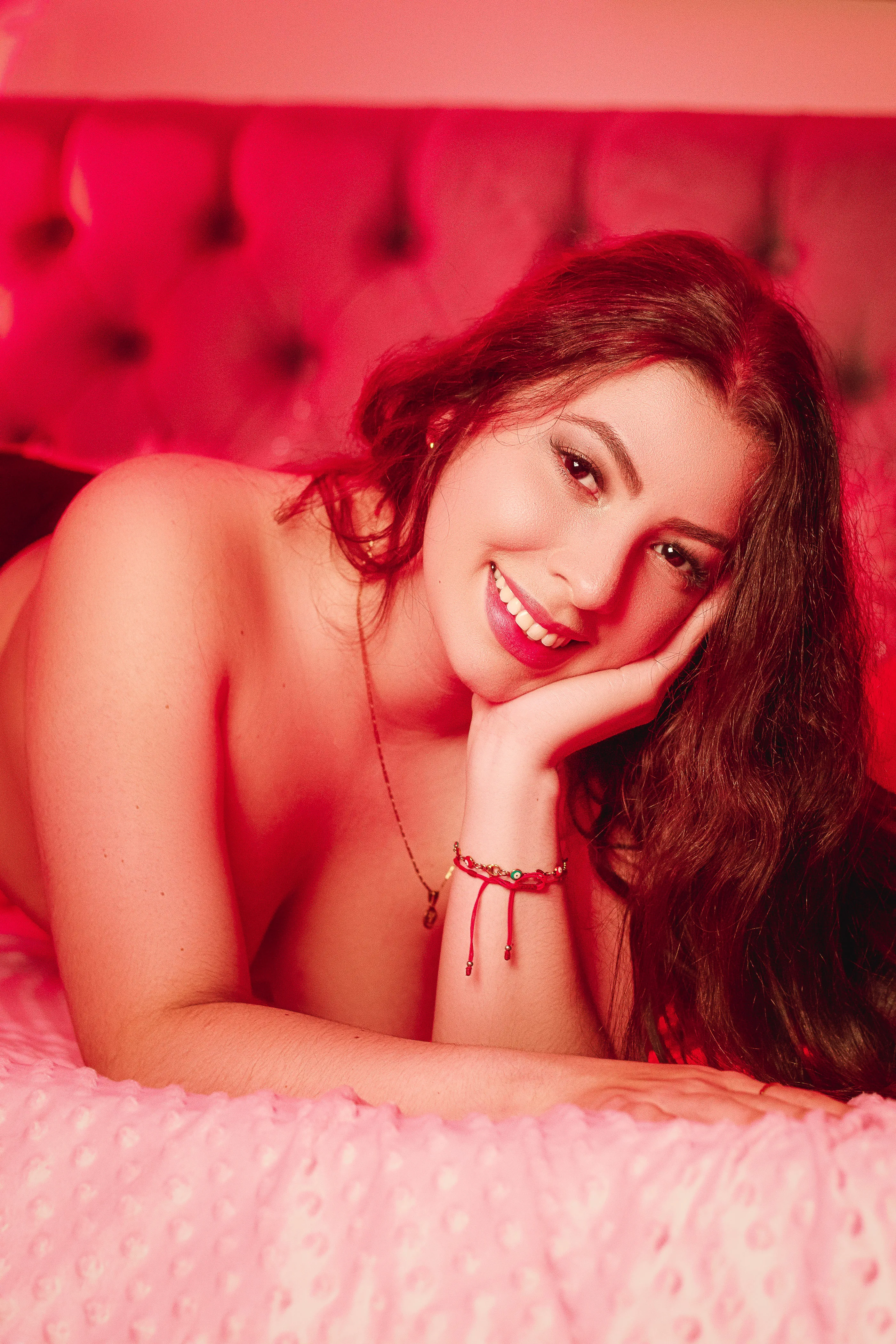 Live sex webcam photo for VanessaClose #8377893