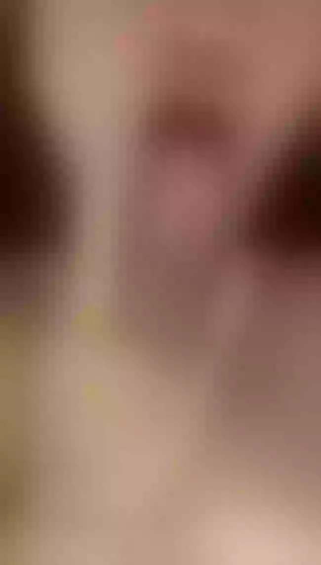 Live sex webcam photo for littlee_sophiee #7450671