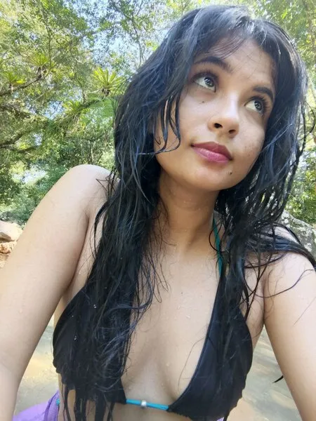 Live sex webcam photo for AngellaDevi #8099091