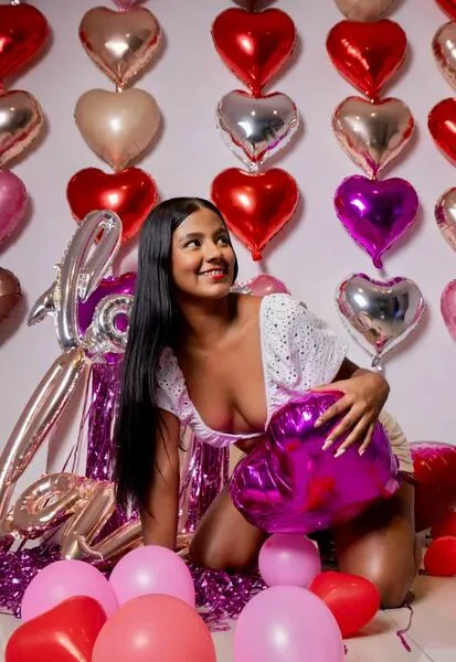 Live sex webcam photo for JANYLOVE #8307491