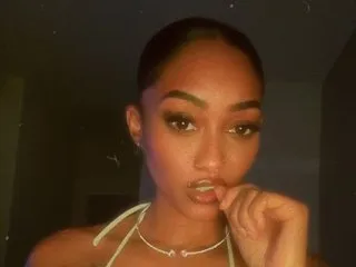 Live sex webcam photo for JadeDillin #8555801
