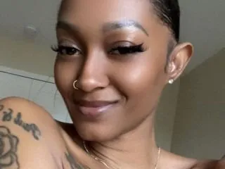 Live sex webcam photo for JadeDillin #6559741