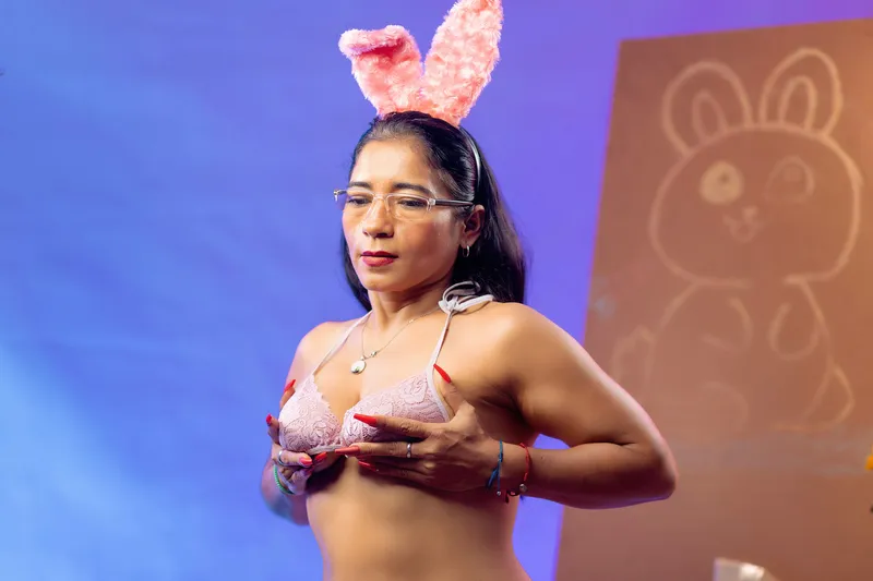 Live sex webcam photo for mature_bigass #8089257