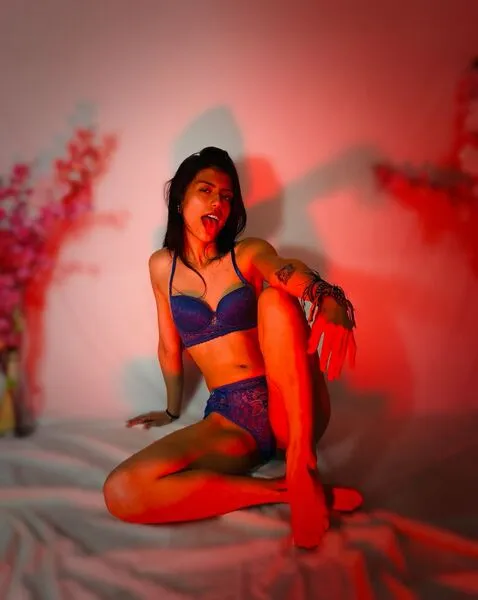 Live sex webcam photo for MorganaSmitt #7867179