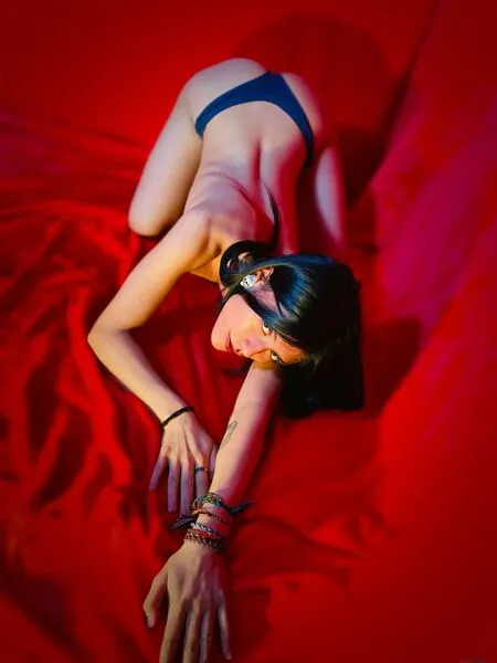 Live sex webcam photo for MorganaSmitt #7867221
