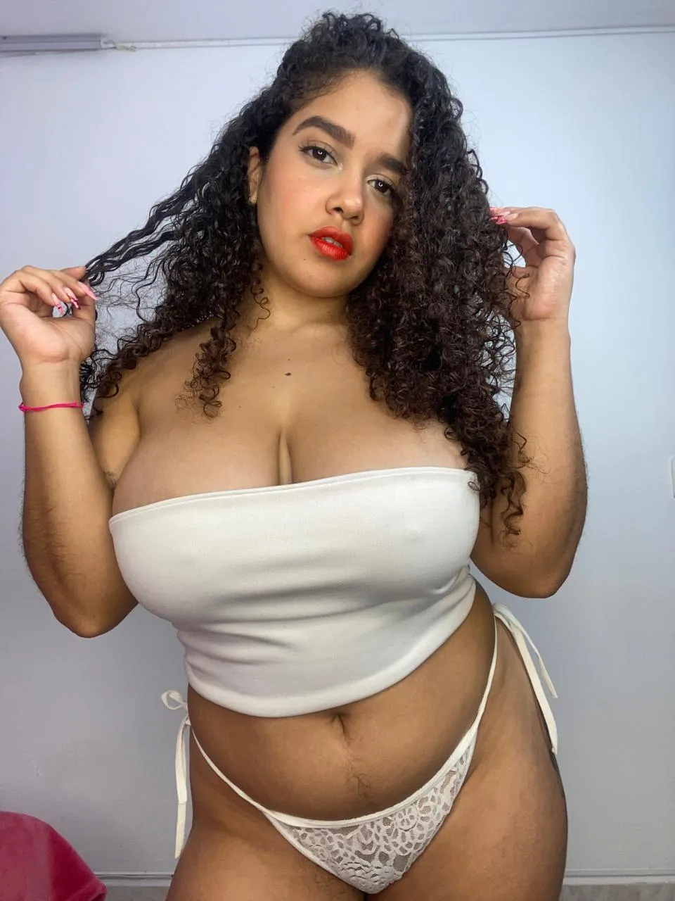 Live sex webcam photo for CoralRussell #7243014