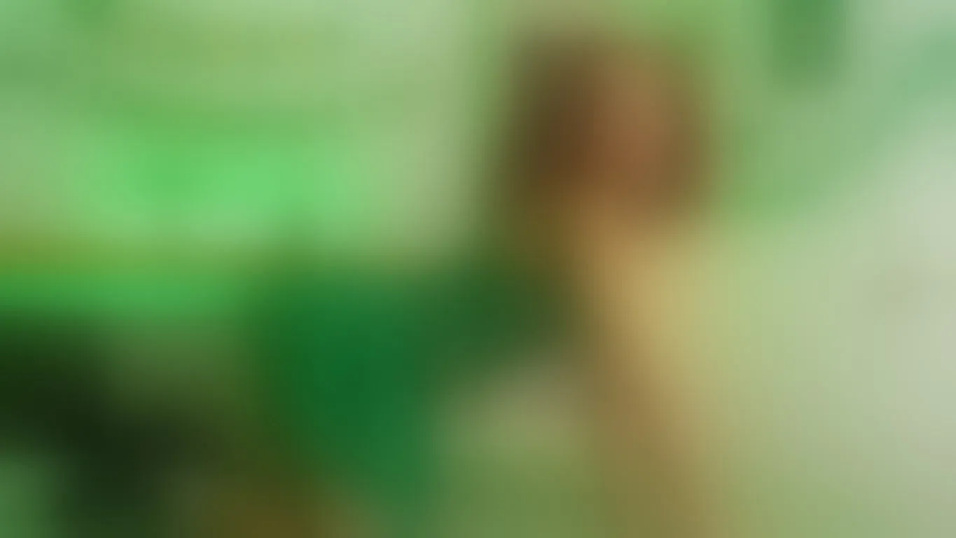 Live sex webcam photo for IzzySkye #8365178