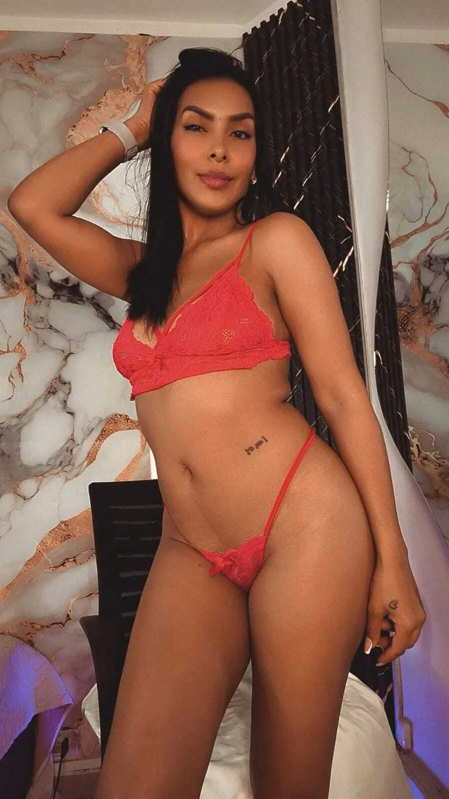 Live sex webcam photo for Alysonaa #8639116