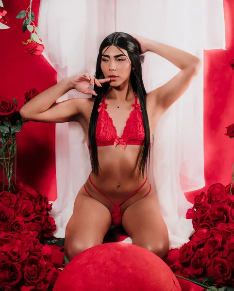 Live sex webcam photo for AngelParisi #7983927