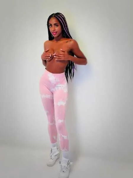 Live sex webcam photo for Angeya_Petite #7913633