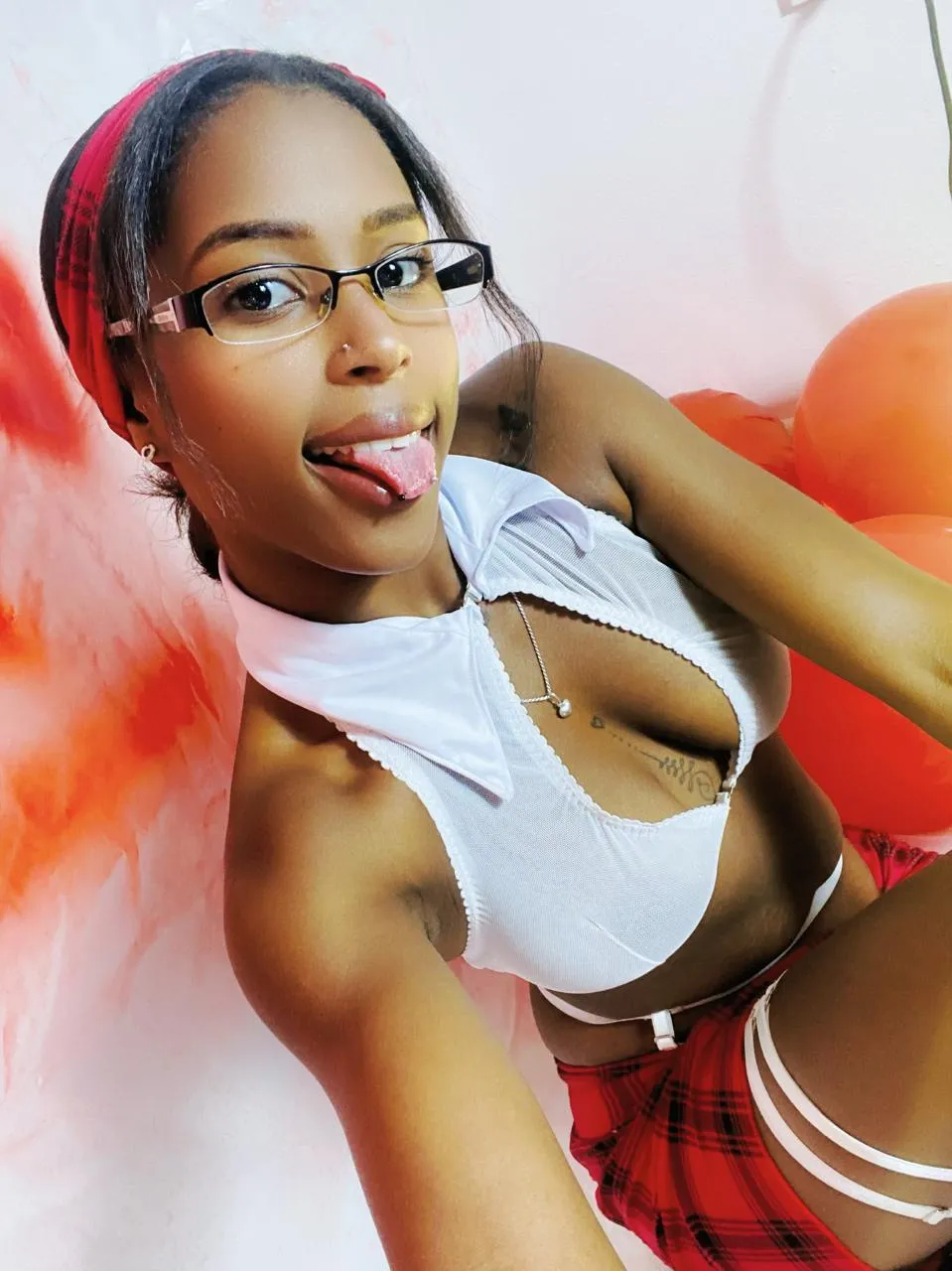 Live sex webcam photo for Angeya_Petite #8291330