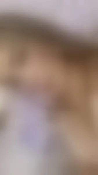 Live sex webcam photo for LyennRae #7806644
