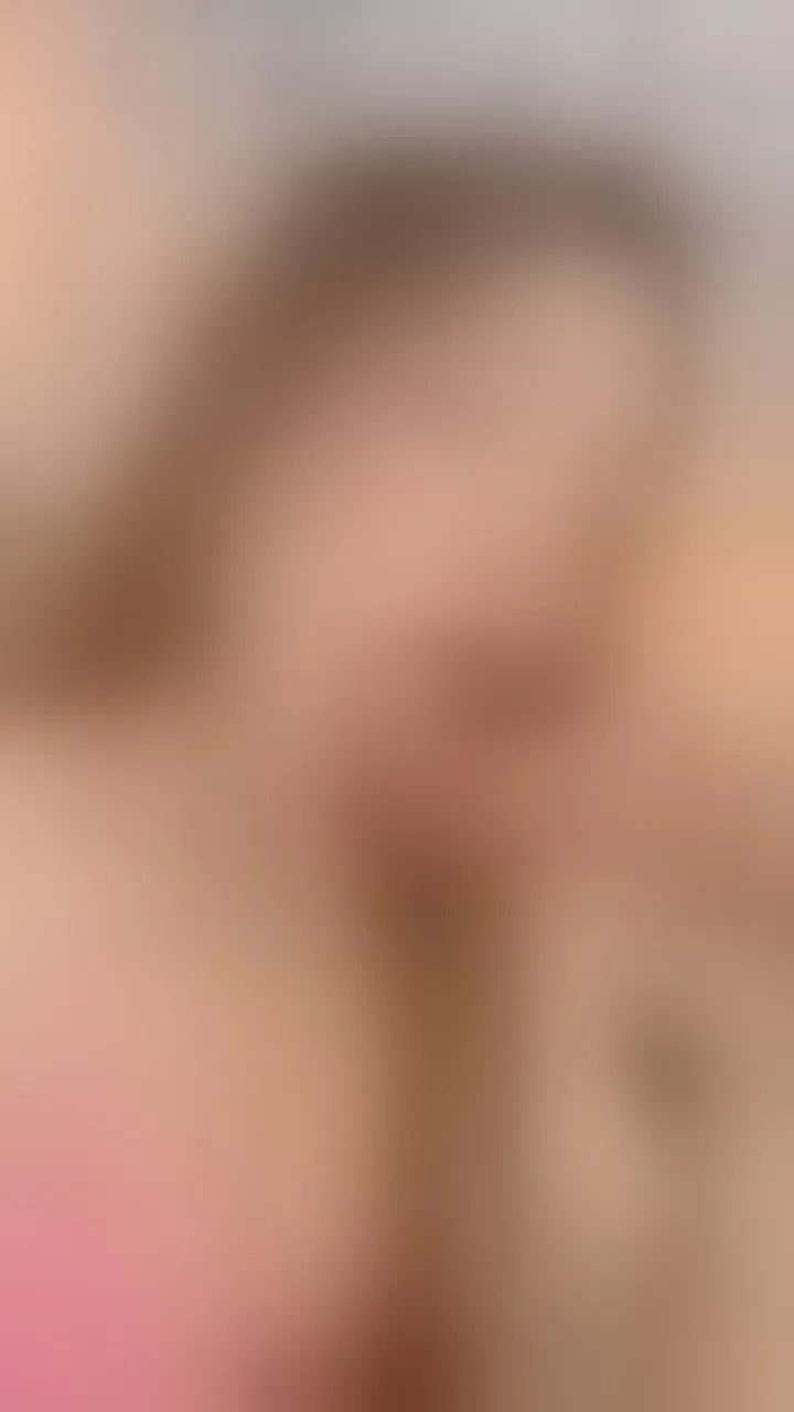 Live sex webcam photo for LyennRae #8520036