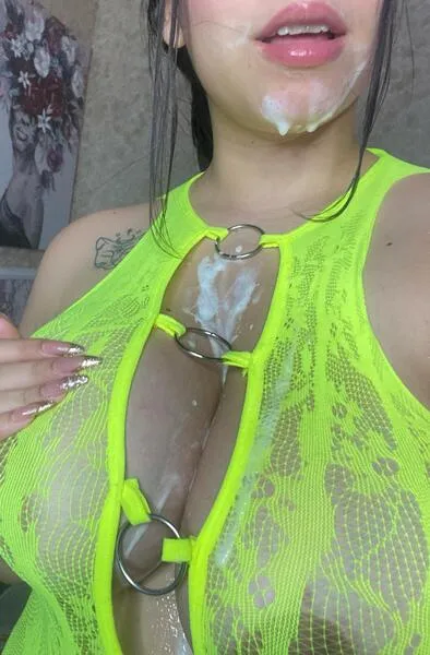 Live sex webcam photo for MaeveBigBoobs #7125275