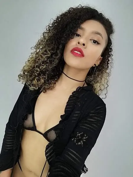 Live sex webcam photo for Zoe_Gruber #7355475