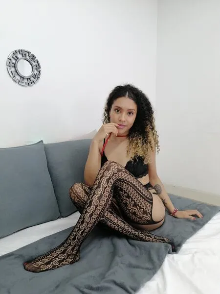 Live sex webcam photo for Zoe_Gruber #7355334