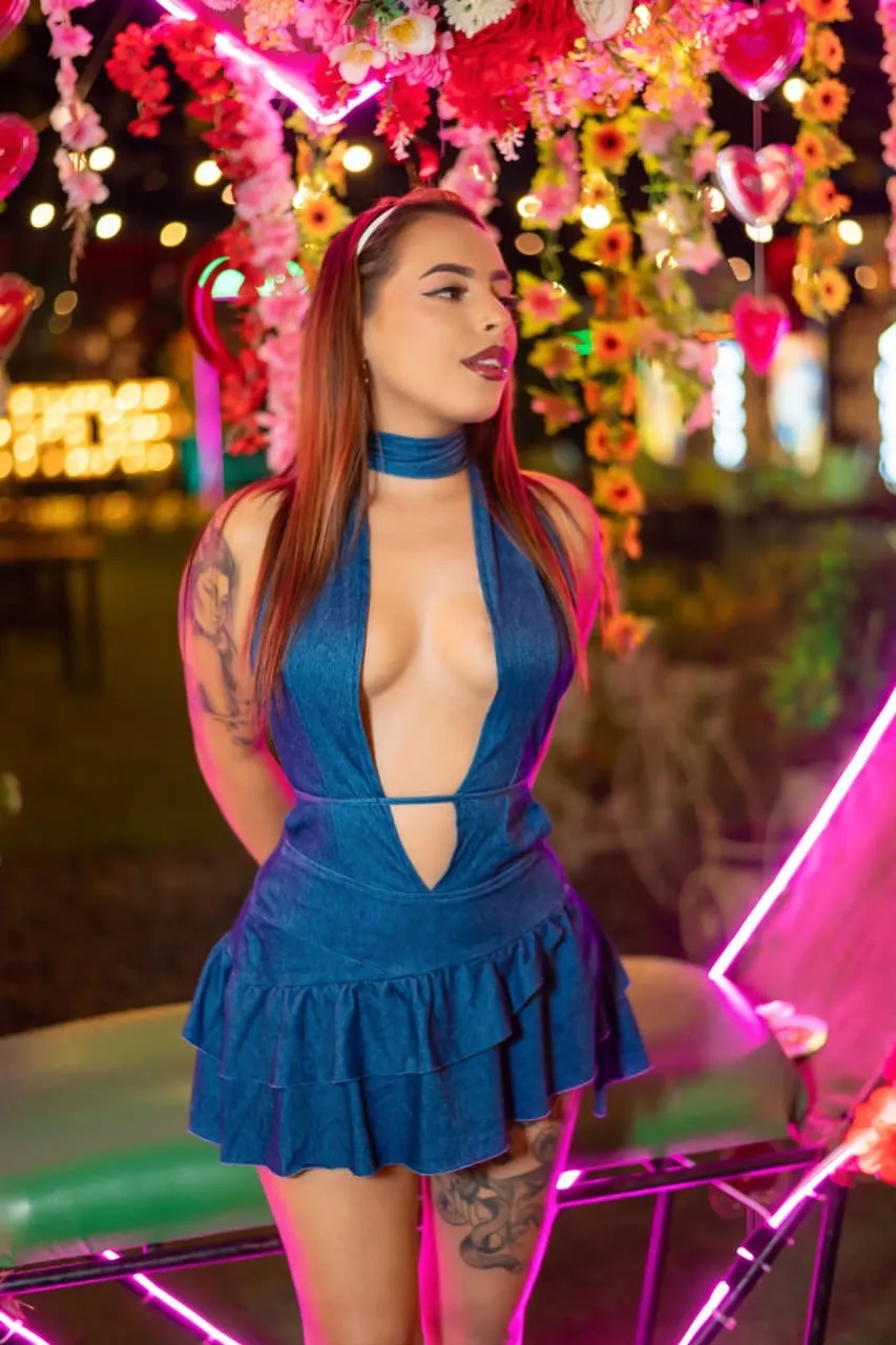 Live sex webcam photo for MiiaaMonroe #8593135