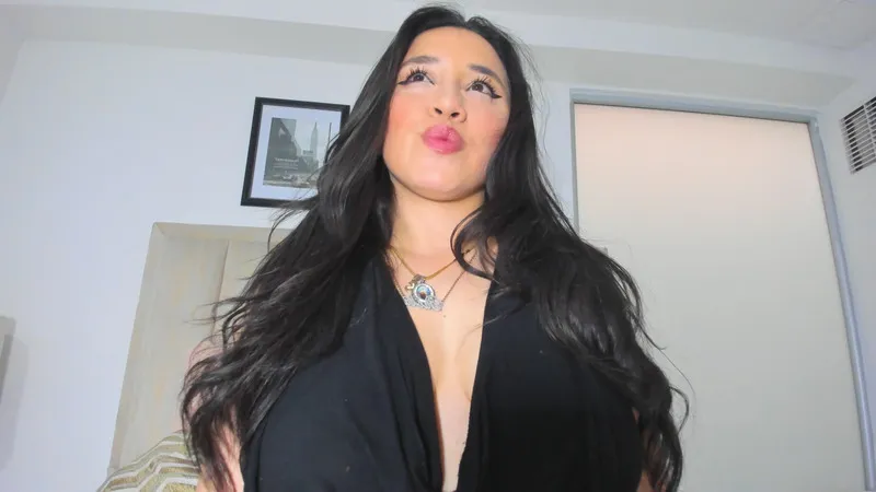 Live sex webcam photo for CatalinaSaanz #7199395