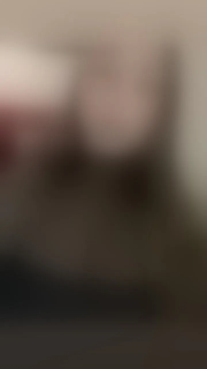 Live sex webcam photo for AdelisseLorens #8520351