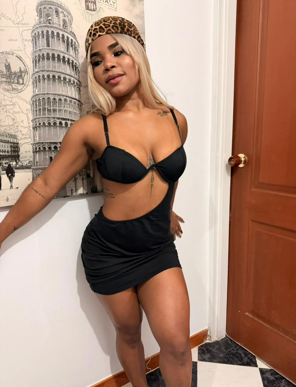 Live sex webcam photo for NaiaraReina #8520735