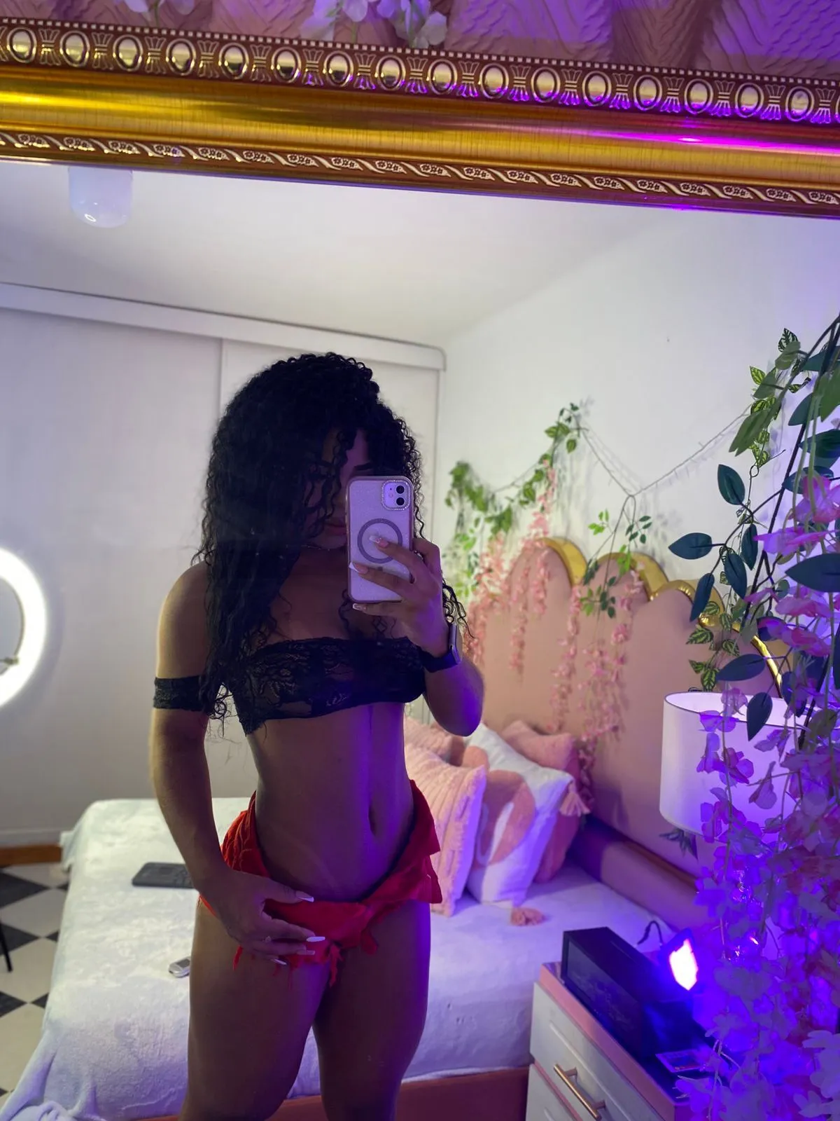 Live sex webcam photo for NaiaraReina #8435776