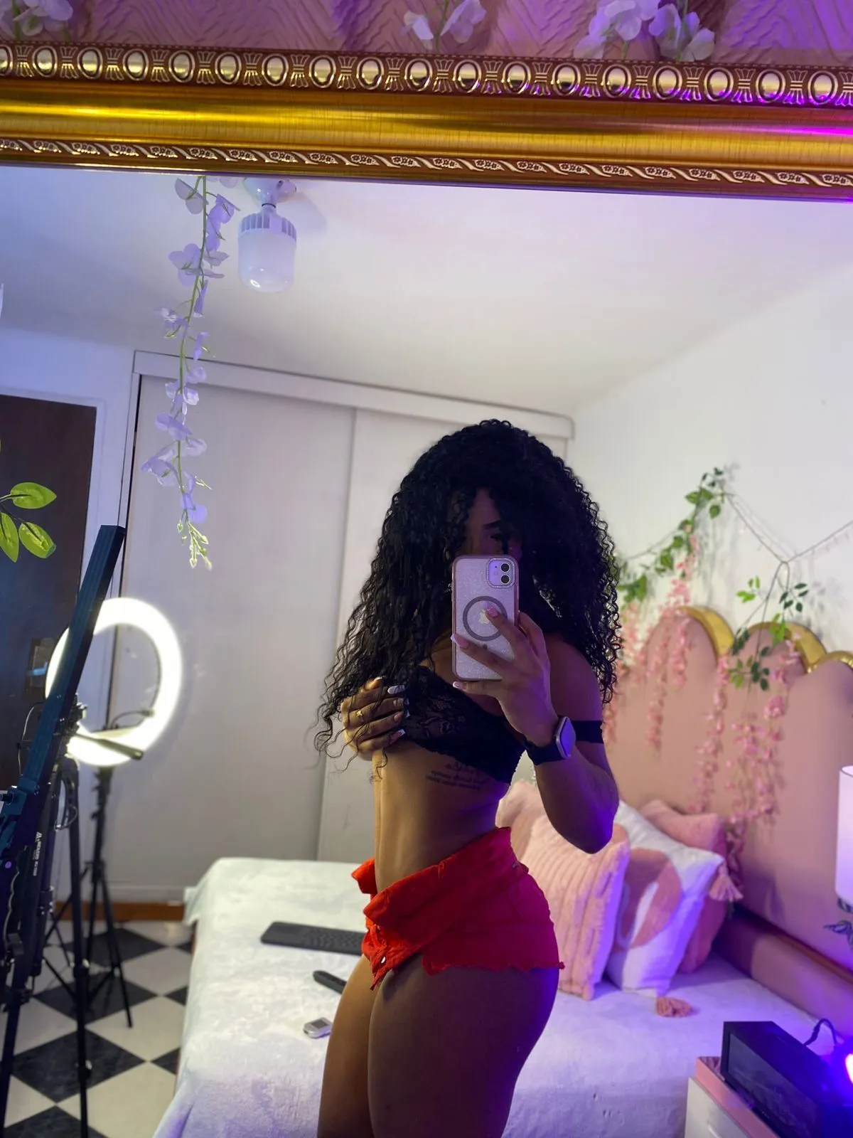 Live sex webcam photo for NaiaraReina #8435778