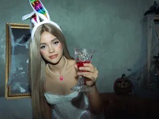 Live sex webcam photo for AlyciaParks #7994756