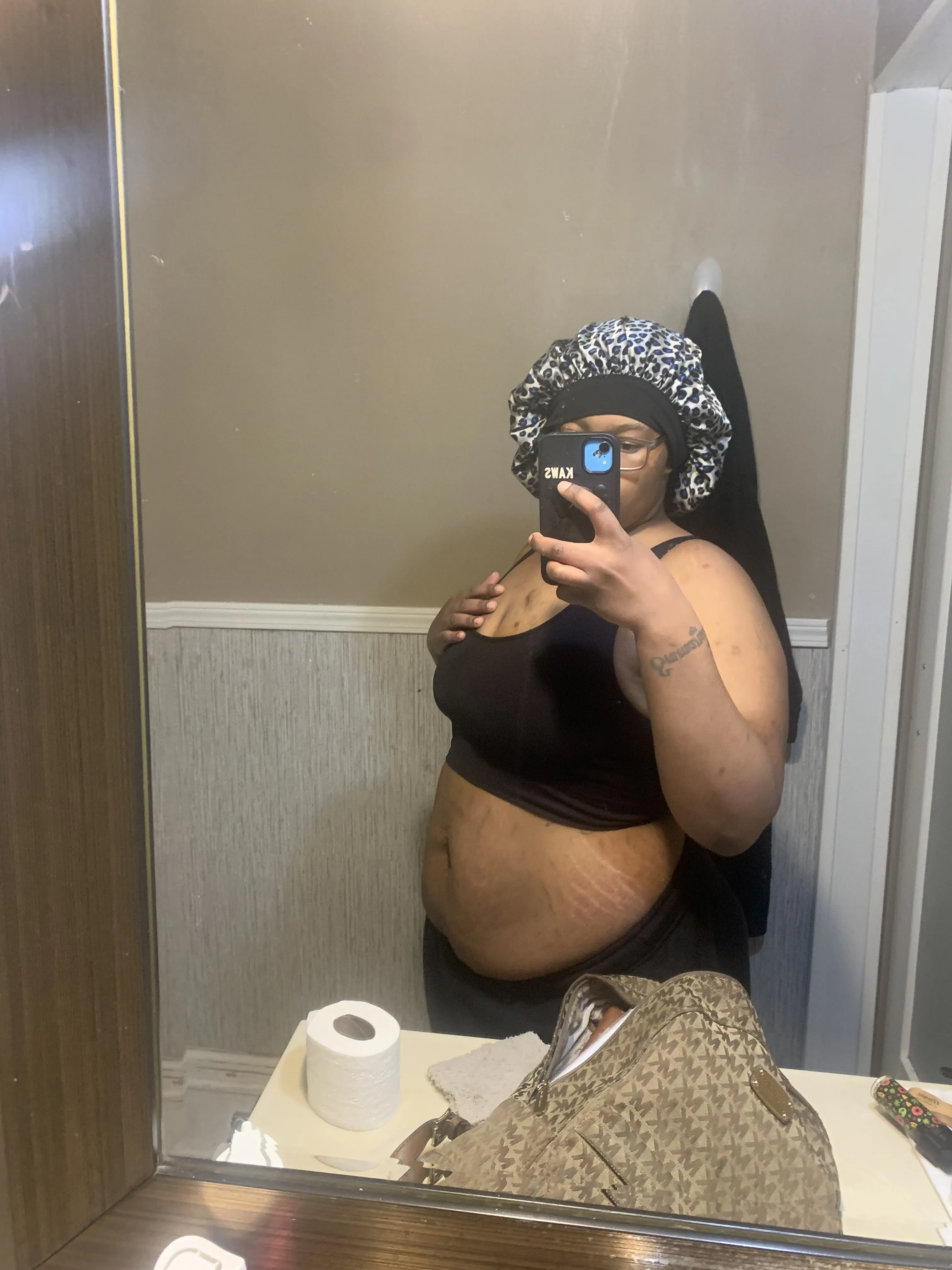 Live sex webcam photo for MilfArie22 #8260021