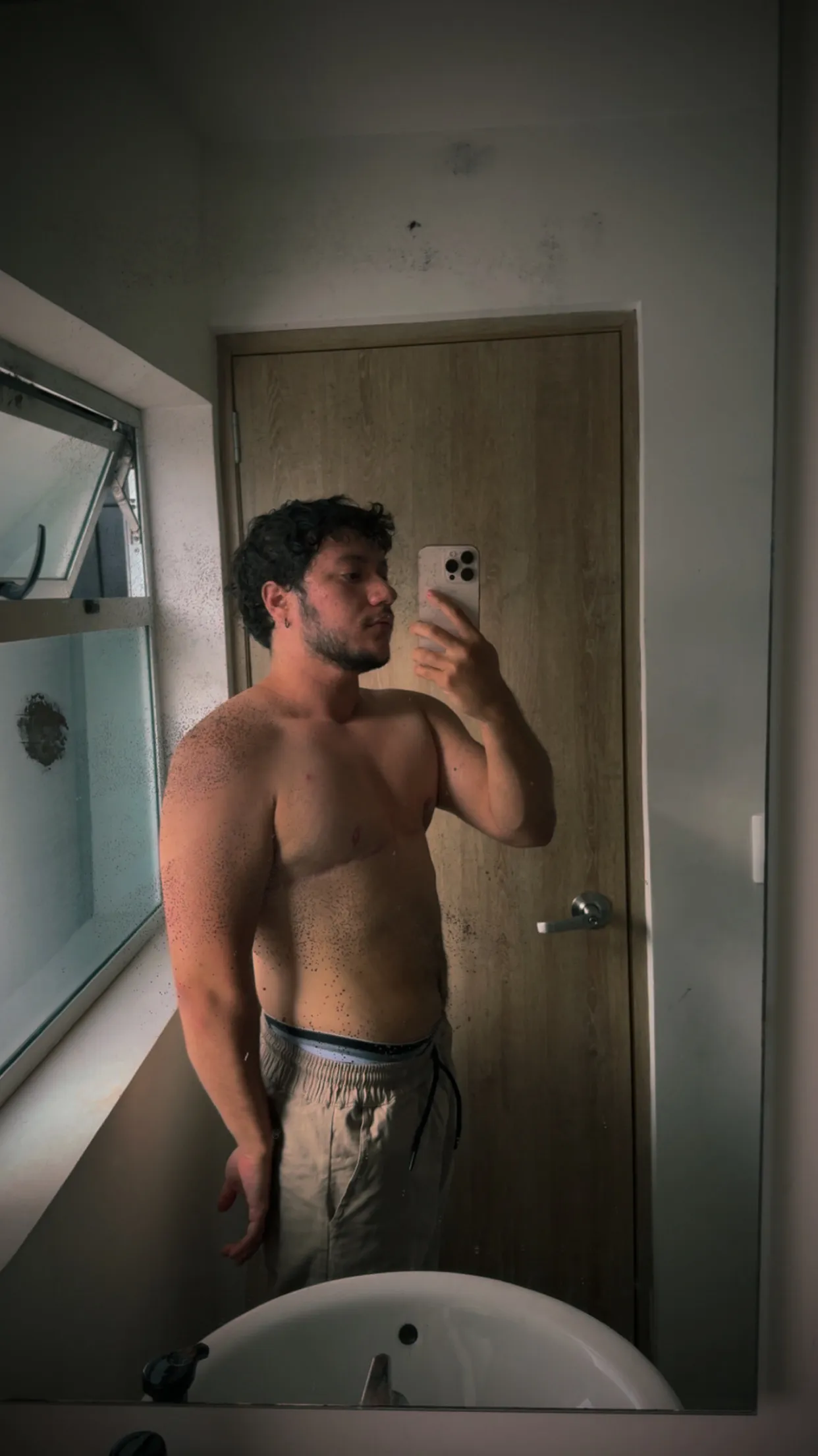 Live sex webcam photo for JamesBolton #7399406